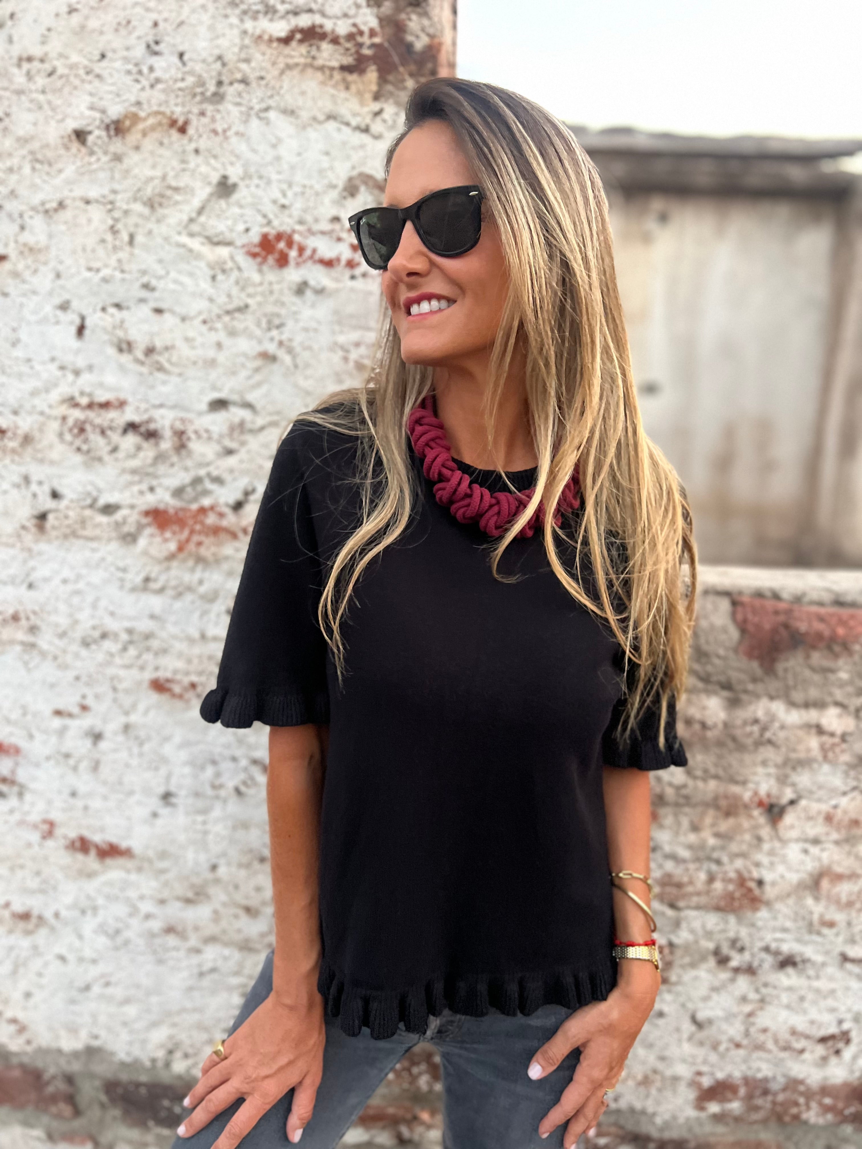 Polera/ Chaleco vuelitos negra