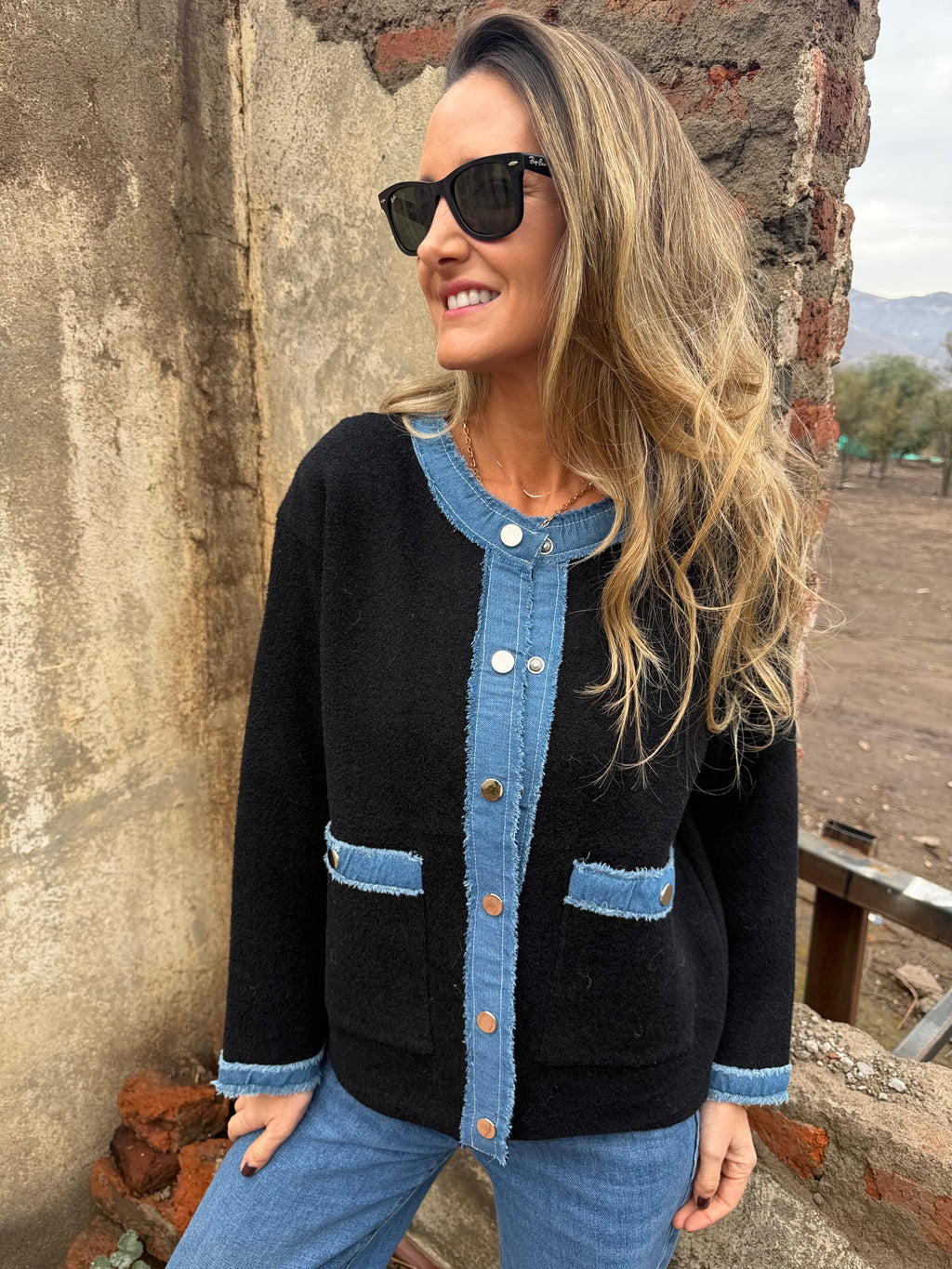 Chaqueta paño detalles bluejean negra