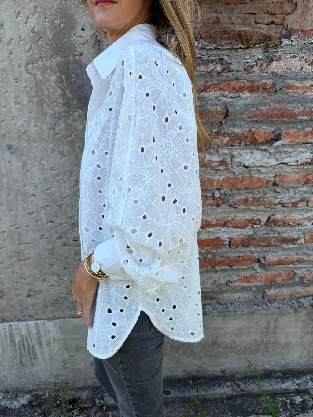 Blusón broderie total blanco