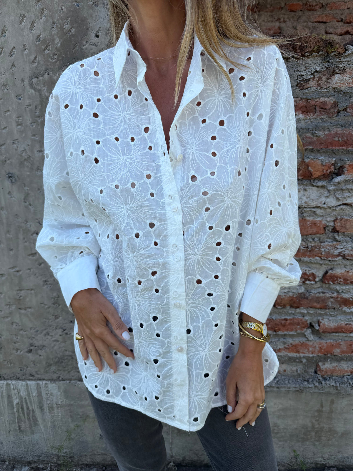 Blusón broderie total blanco