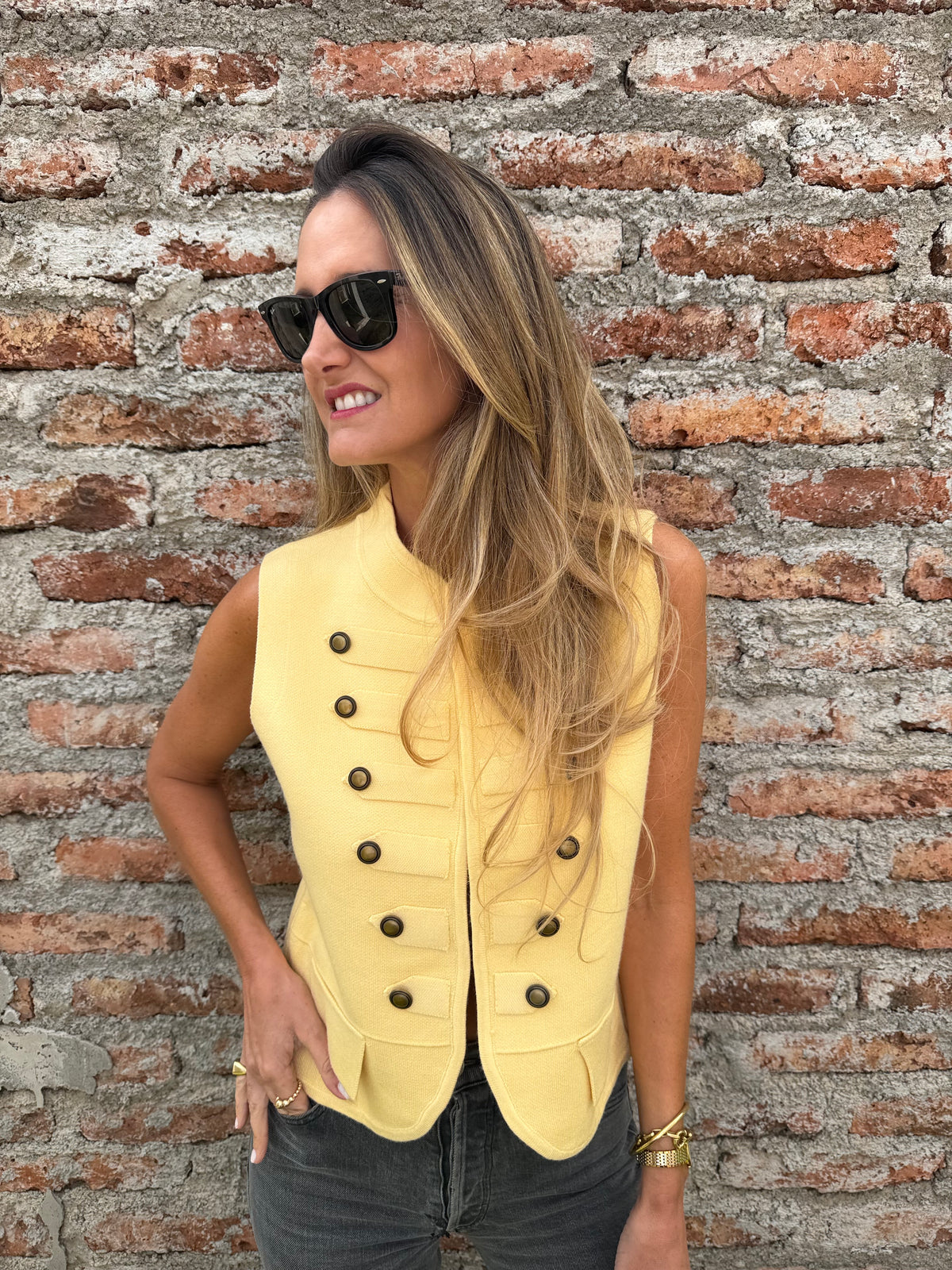 Chaqueta tejida napoleón amarilla