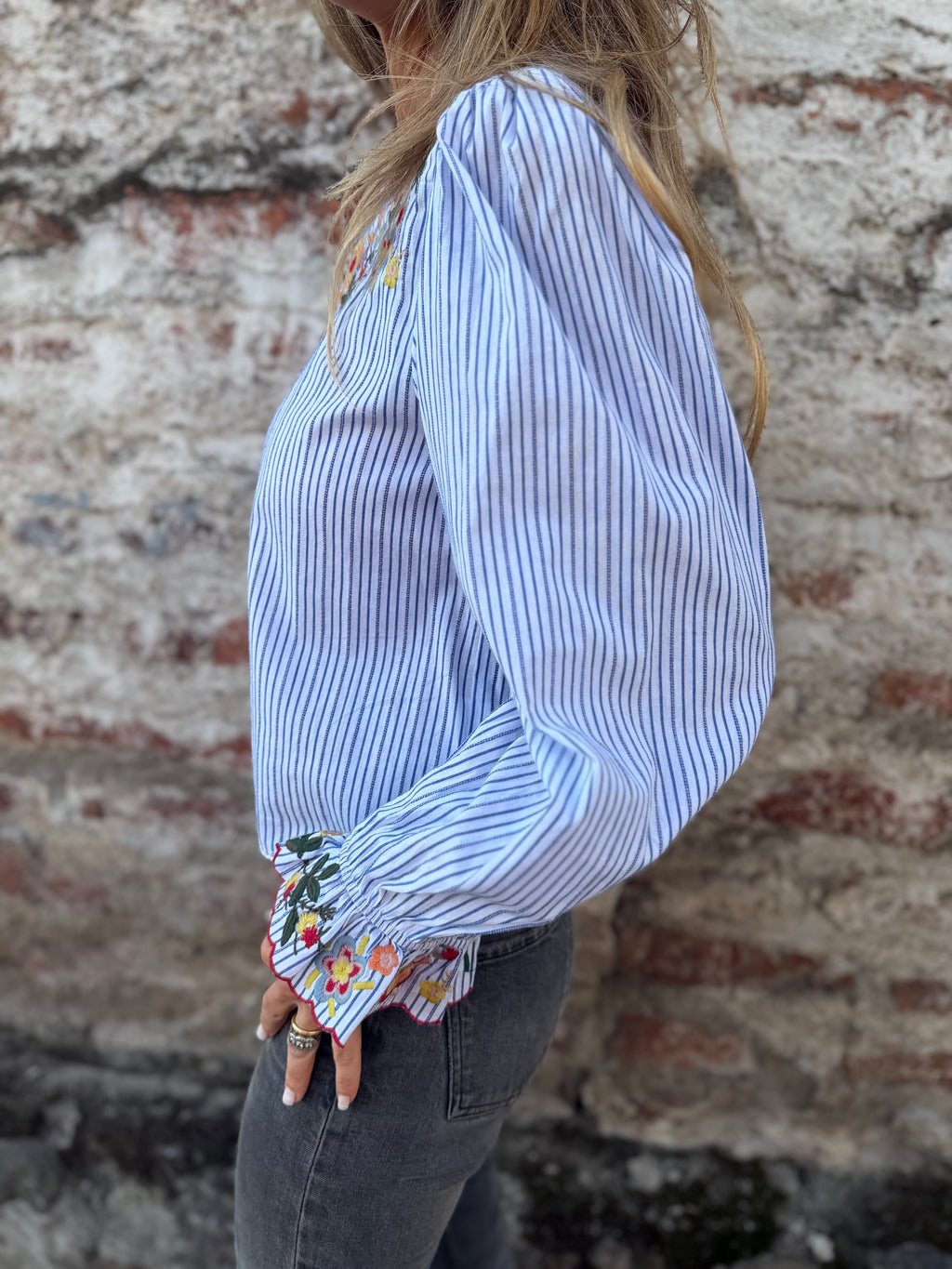 Blusa mangas vuelos floreados celeste
