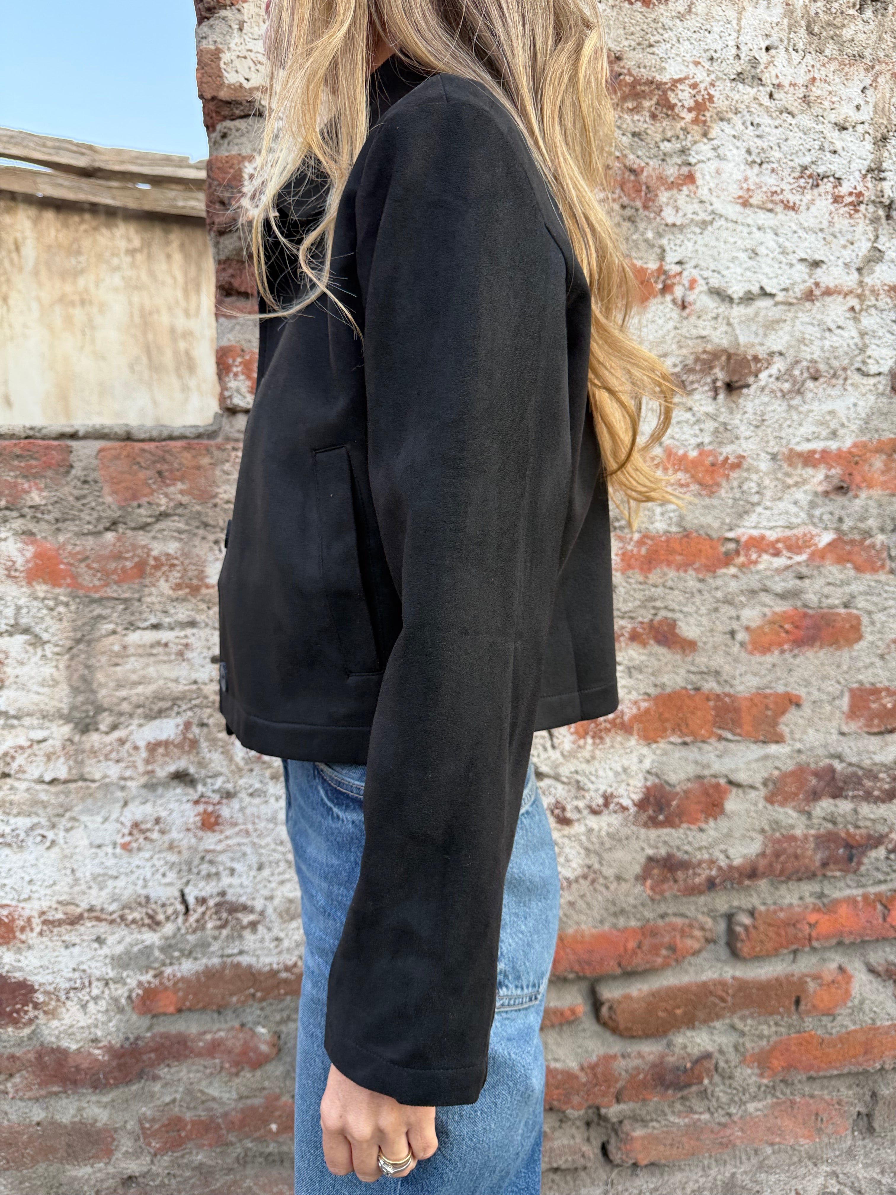 Chaqueta simple suede negra