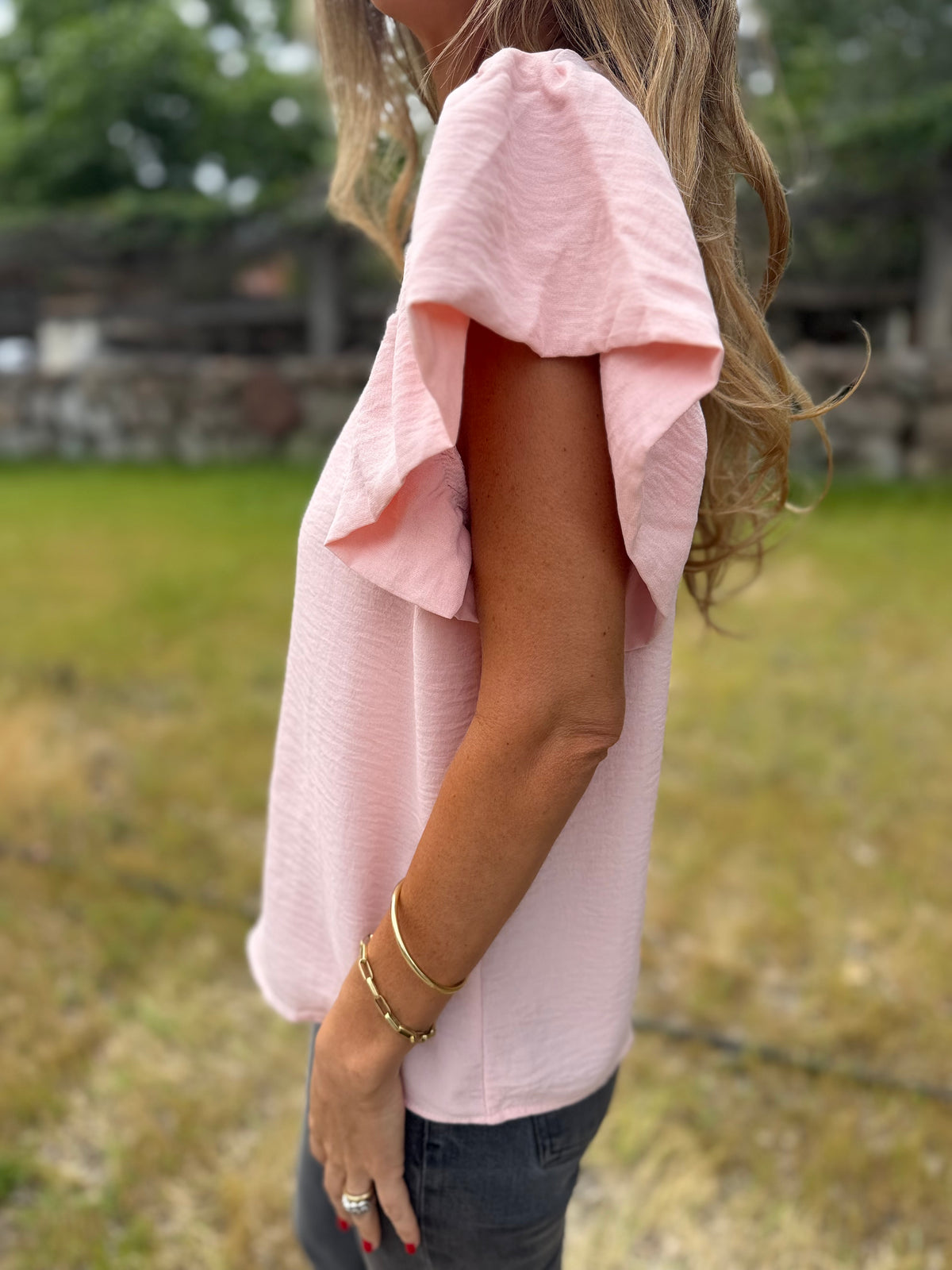 Blusa crep vuelitos mangas rosada