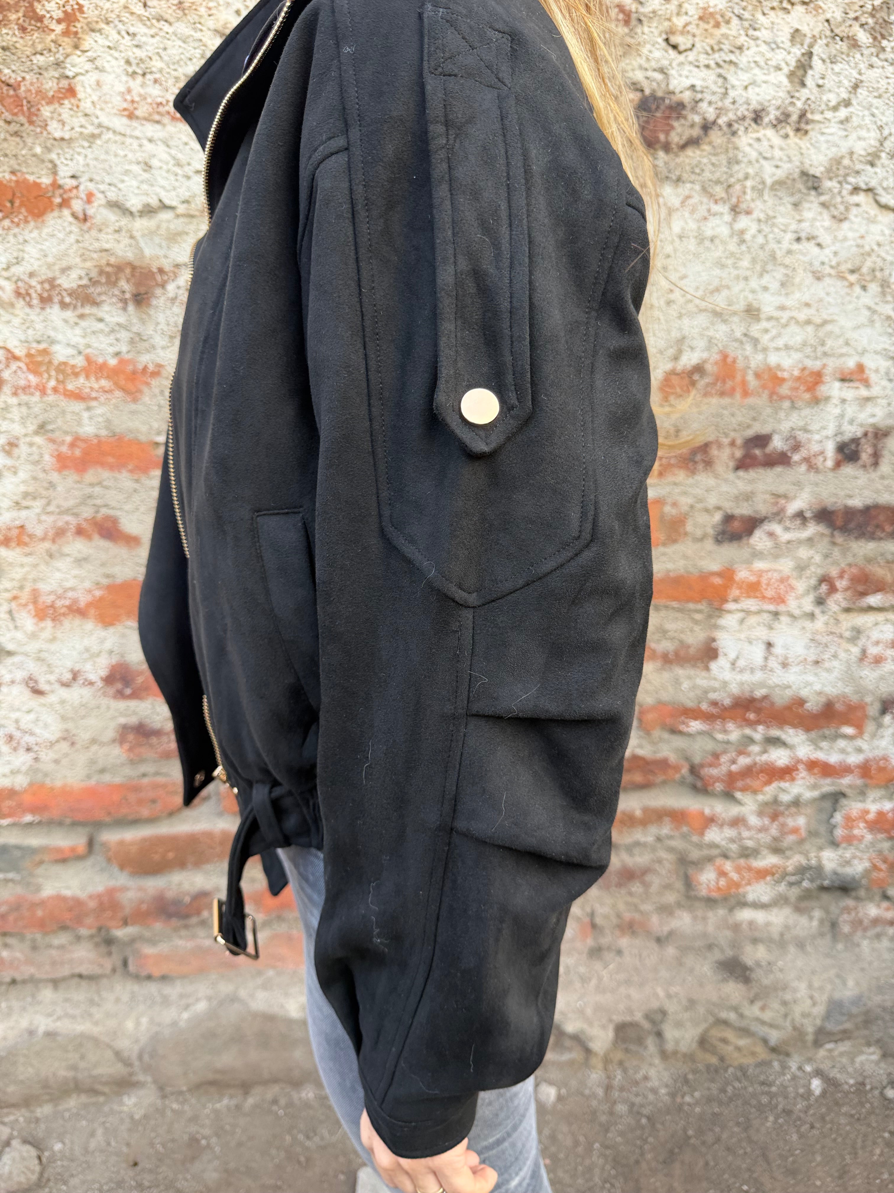 Bomber acolchada gamuza negra