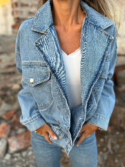 Chaqueta retro bluejean celeste clara