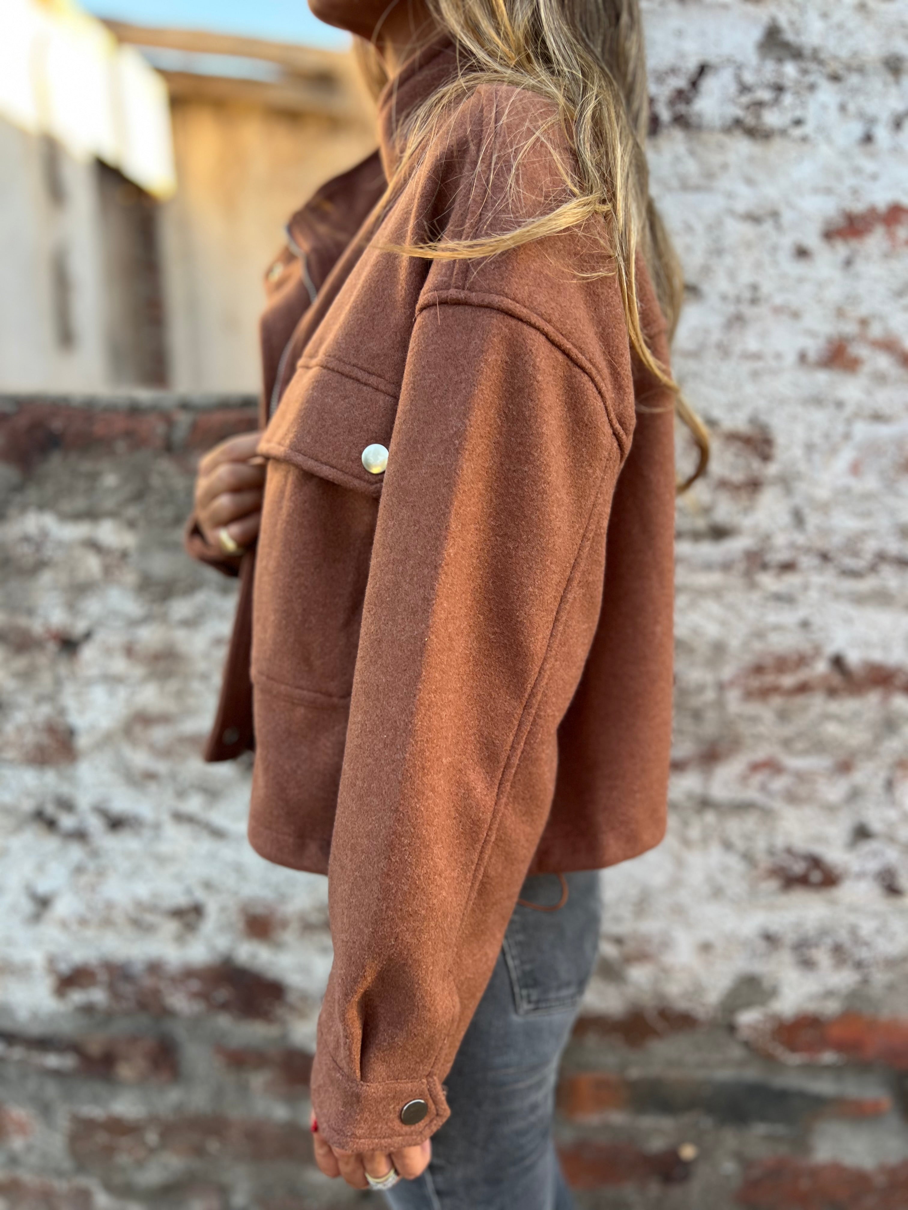 Chaqueta corta paño camel