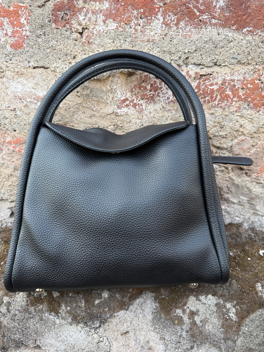 Cartera mano y hombro efecto cuero graneado increíble
