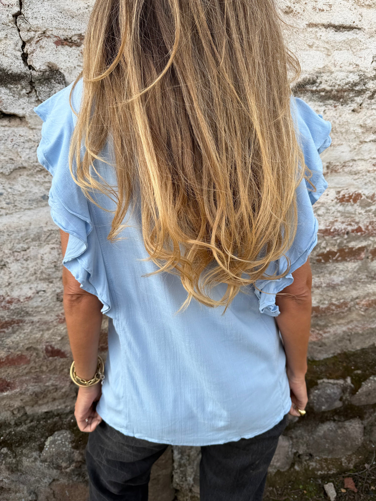 Blusa larga vuelitos laterales celeste