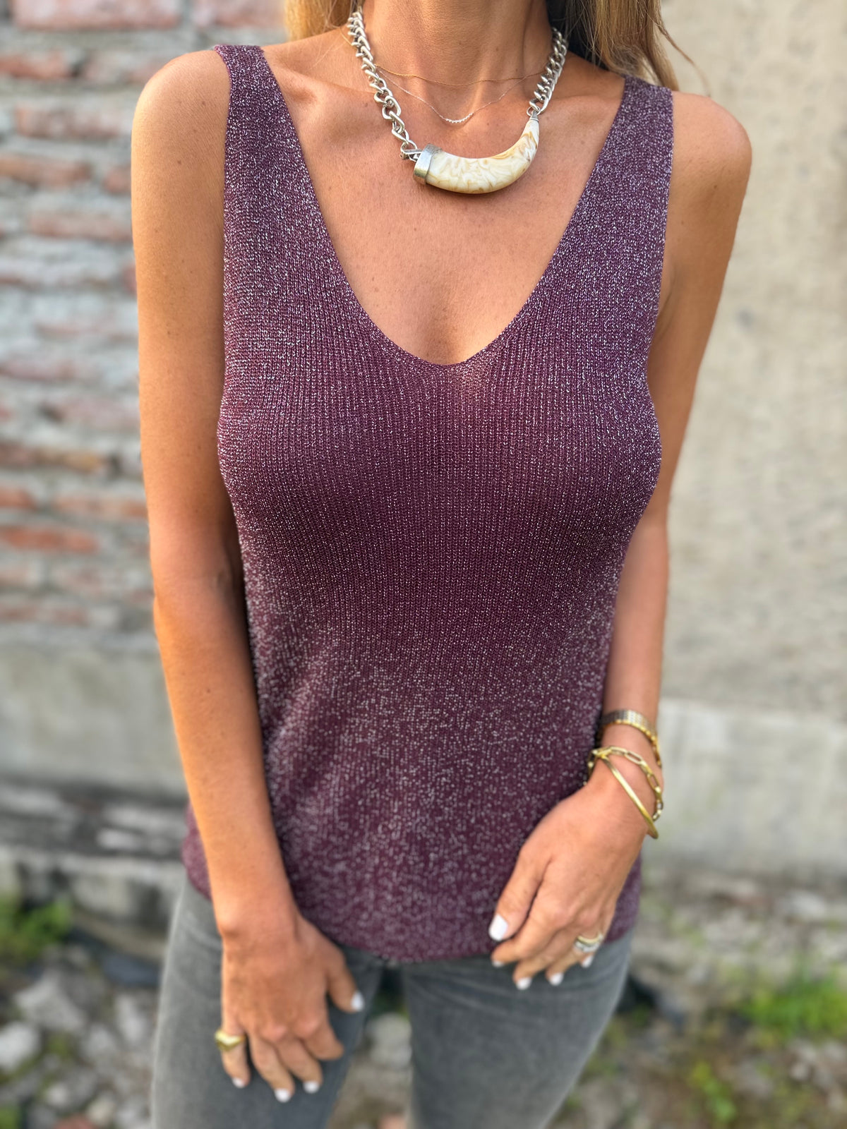 Polera hilo lúrex simple burdeo