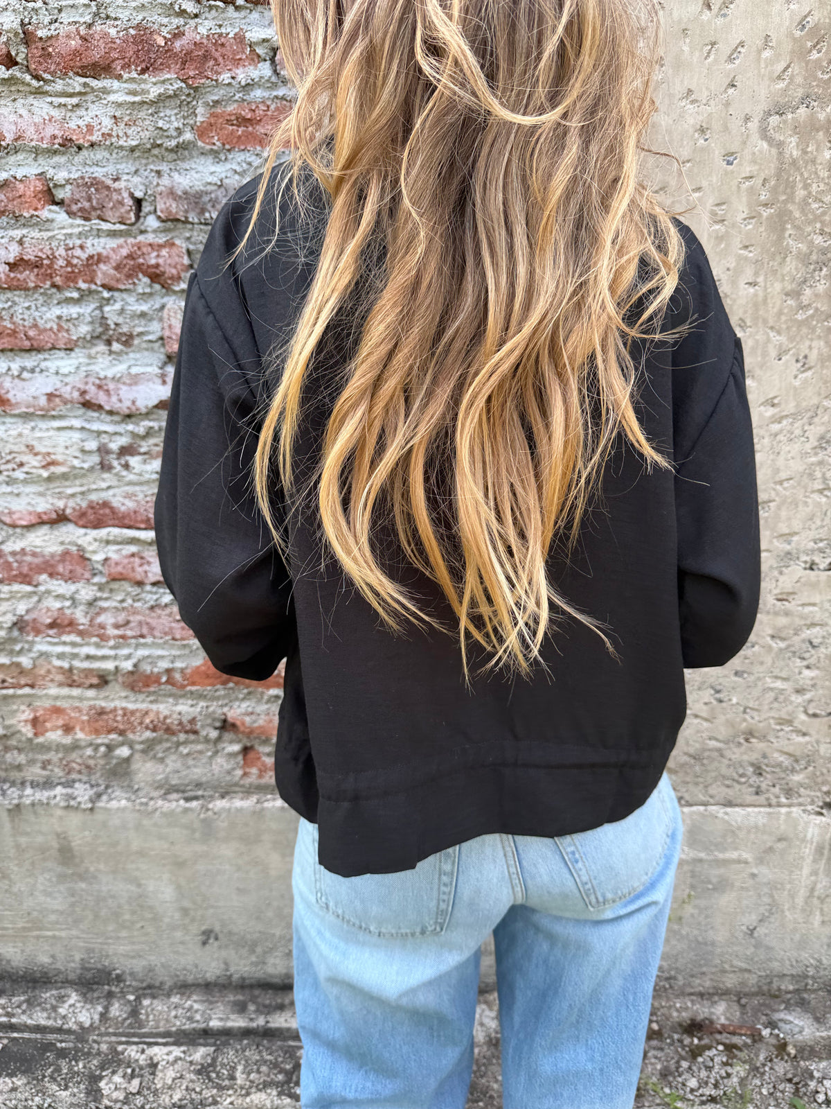 Chaqueta delgada linoto negra