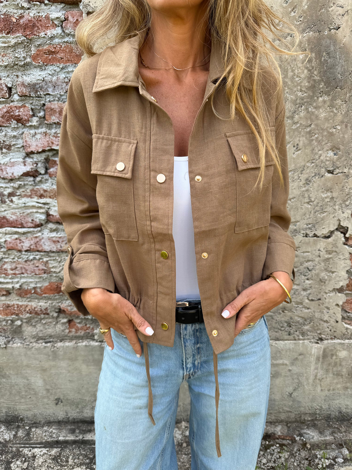 Chaqueta delgada linoto camel