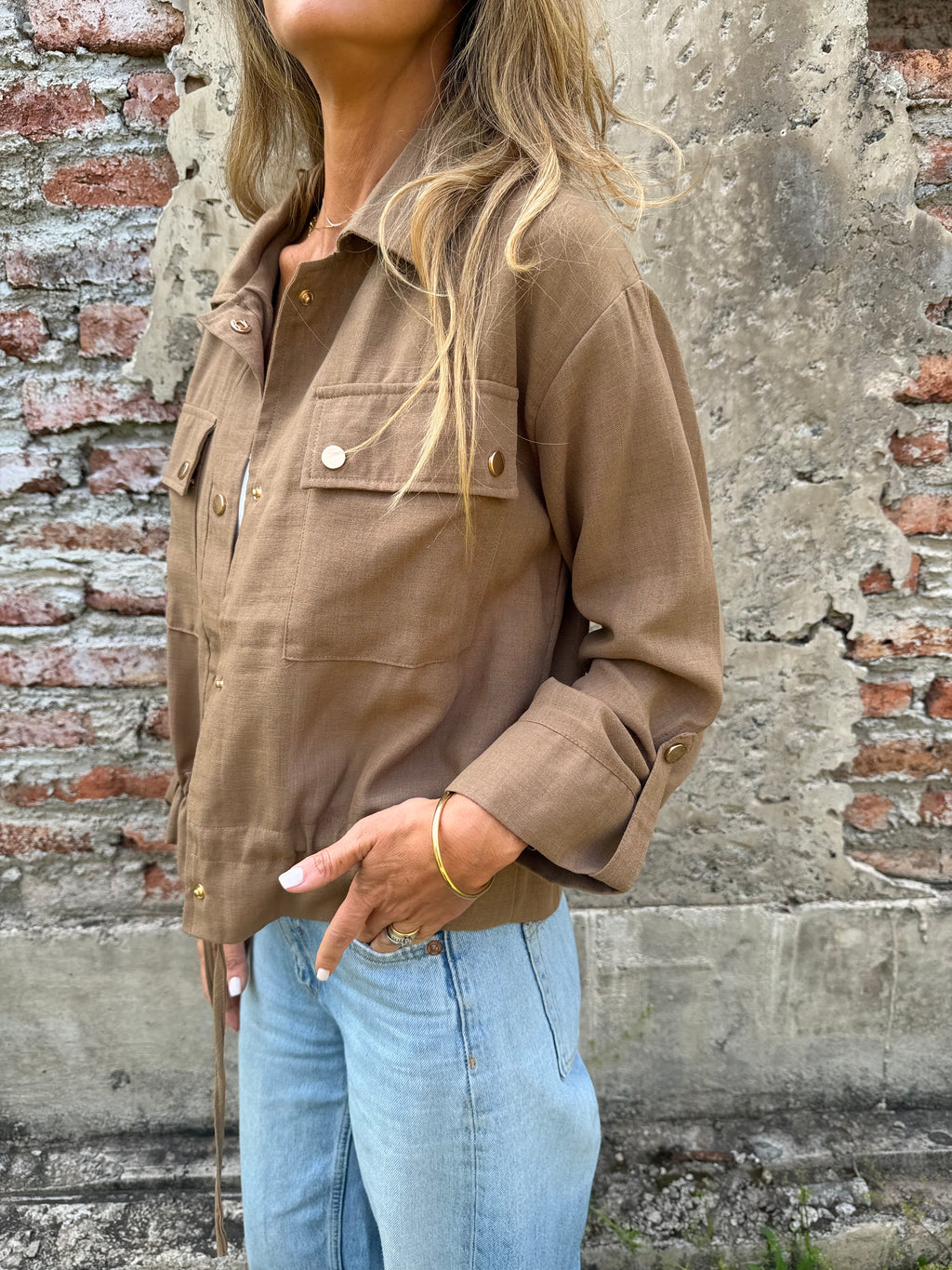 Chaqueta delgada linoto camel