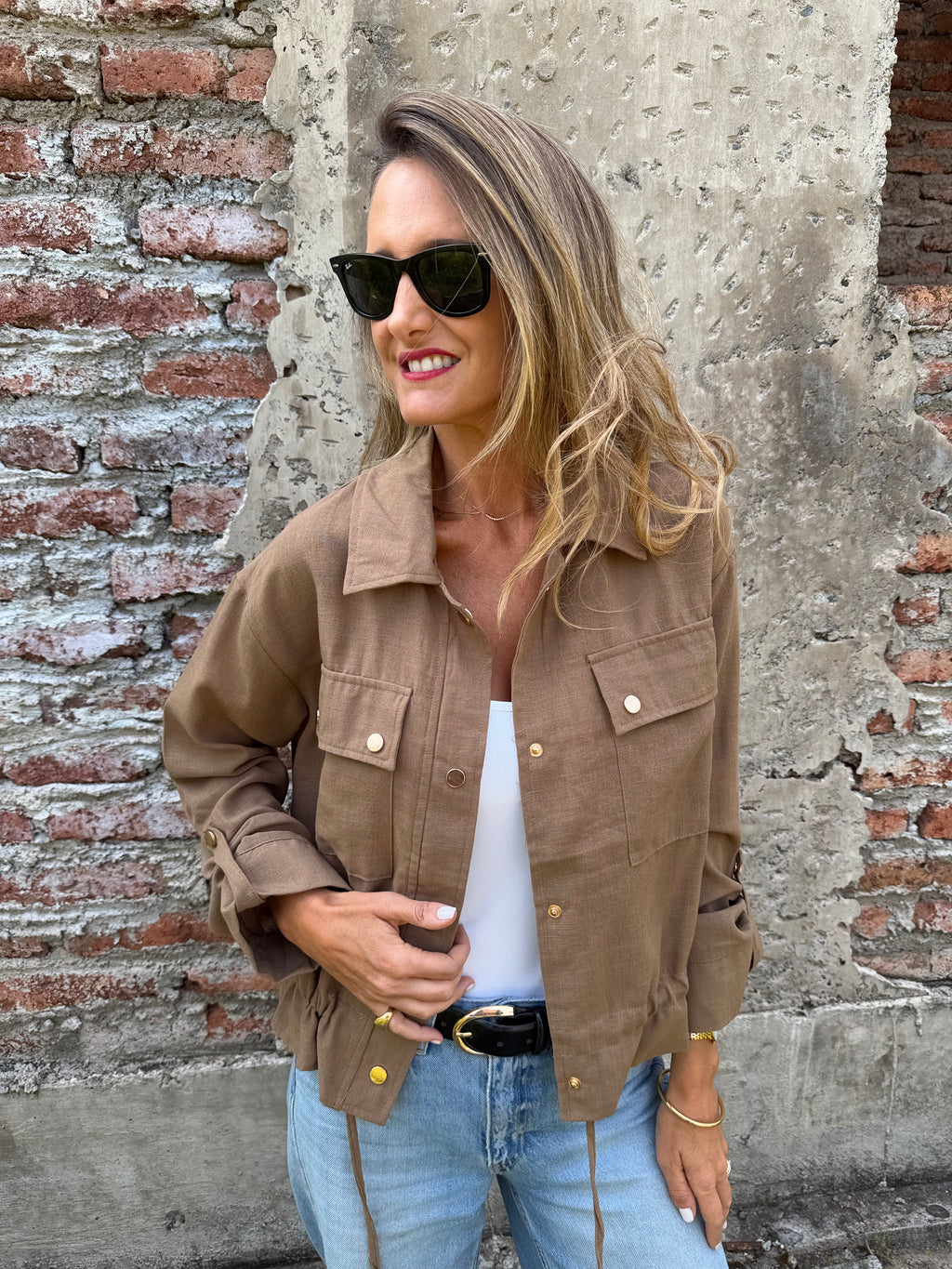 Chaqueta delgada linoto camel