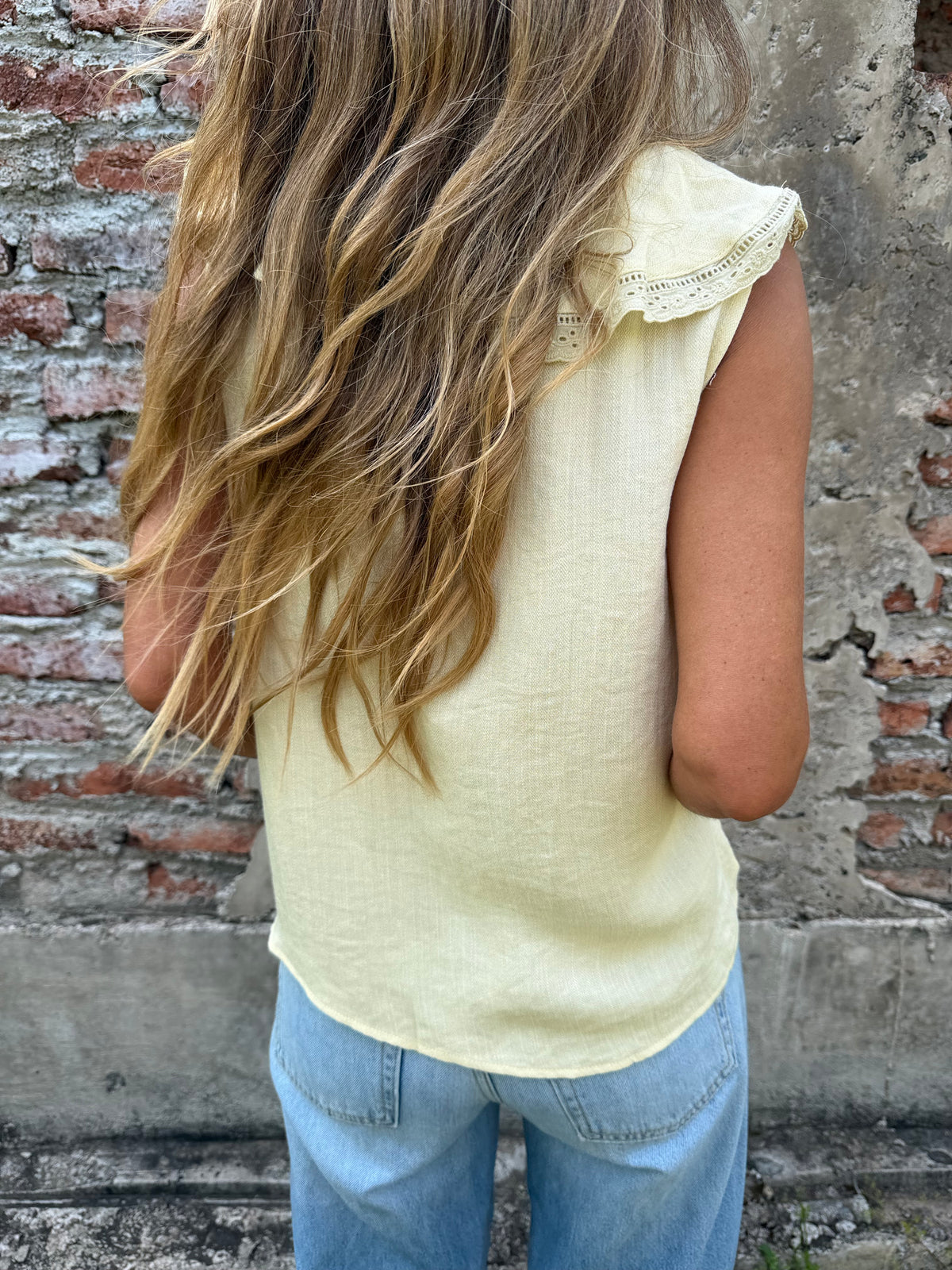 Blusa coqueta amarilla