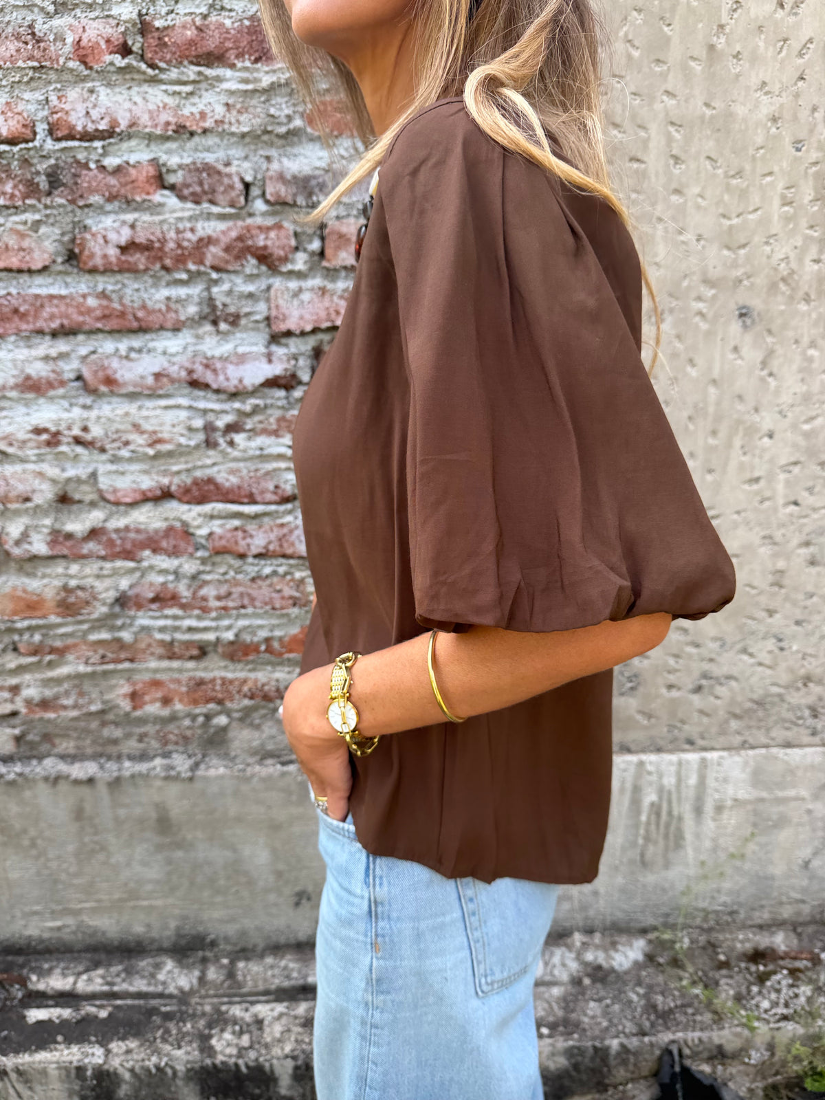 New blusa mangas abullonadas café