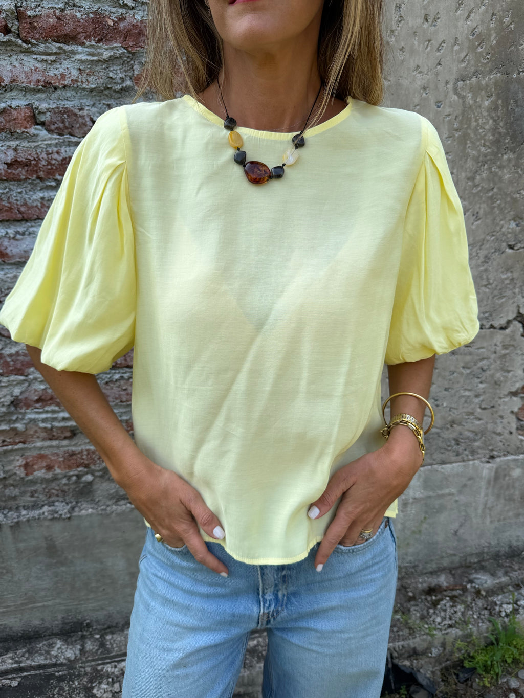New blusa mangas abullonadas amarilla