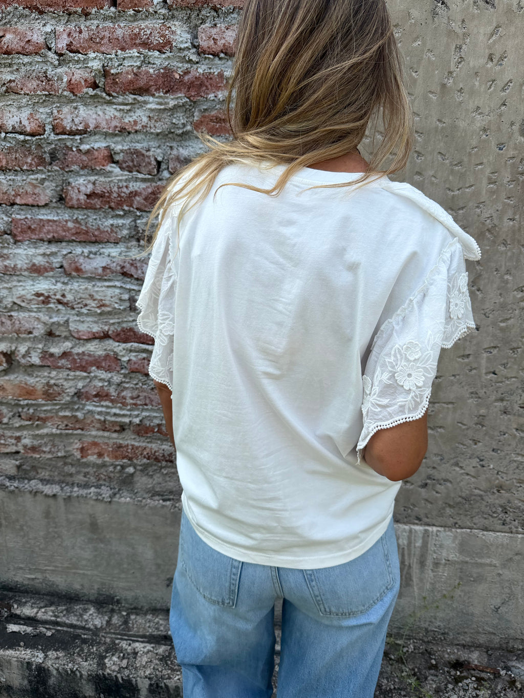 Polera mega vuelos mangas blanca