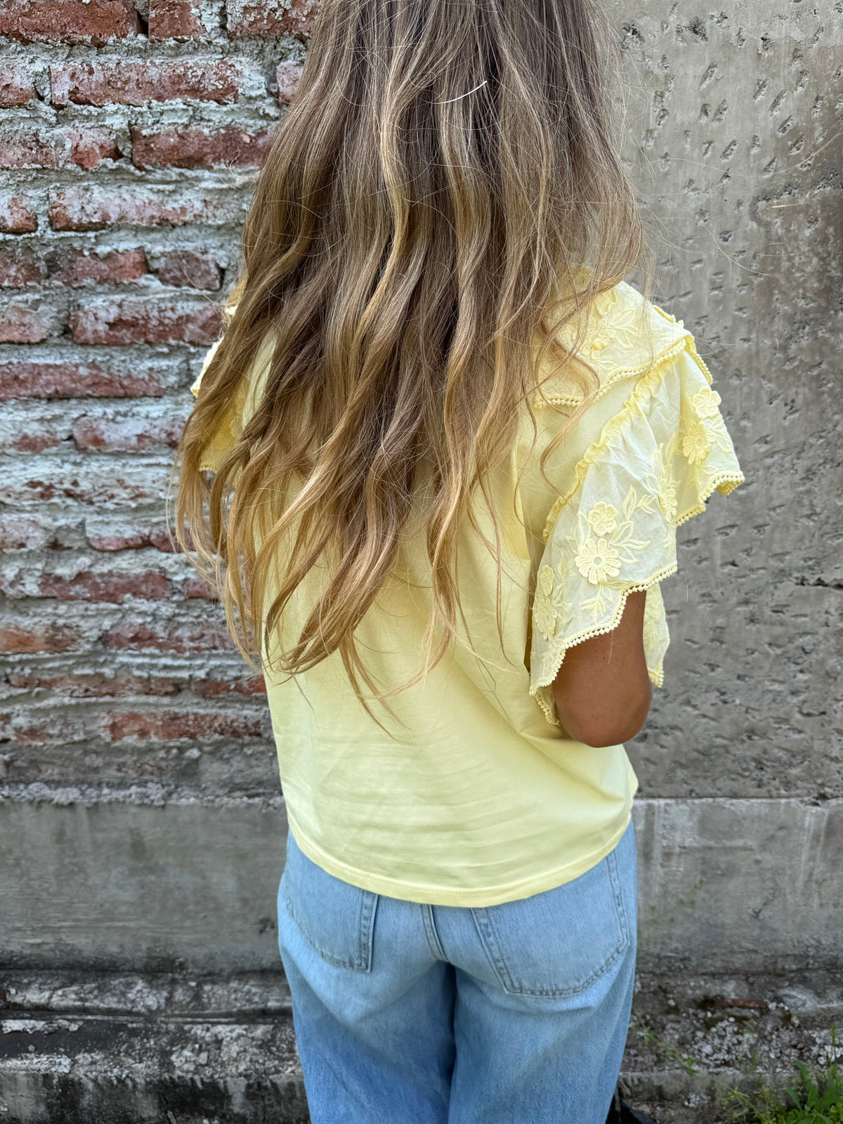 Polera mega vuelos mangas amarilla