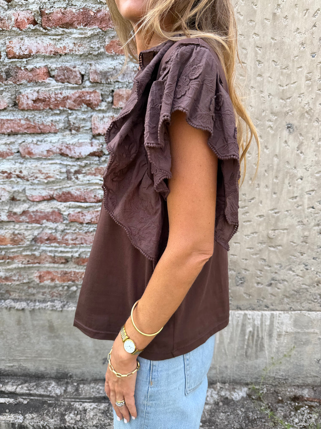 Polera mega vuelos mangas café