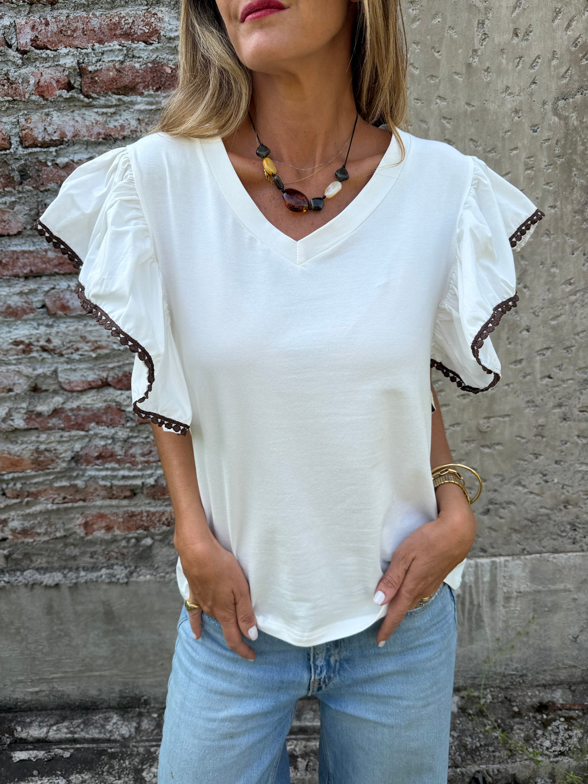 Polera súper mangas ribete café