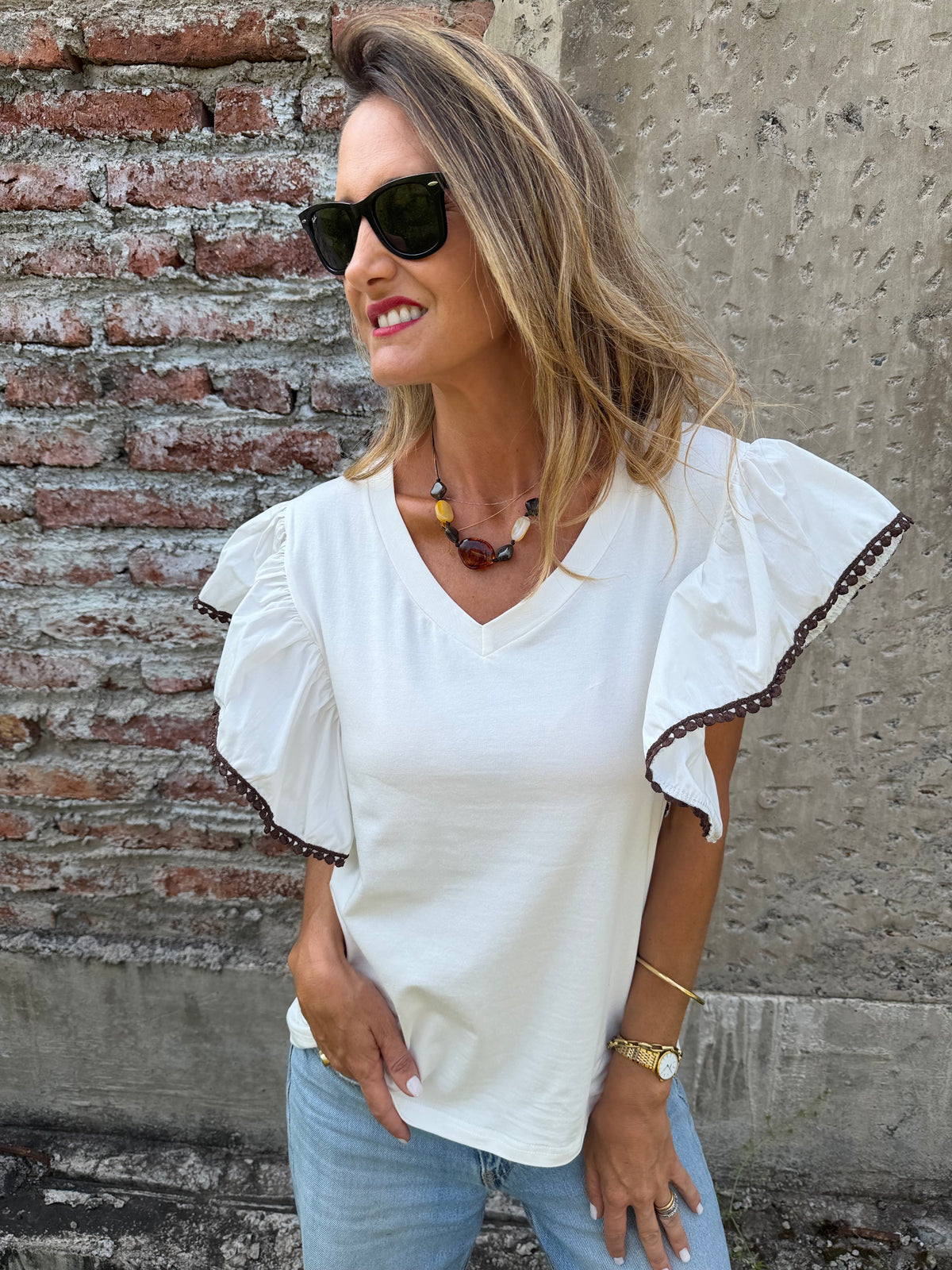 Polera súper mangas ribete café