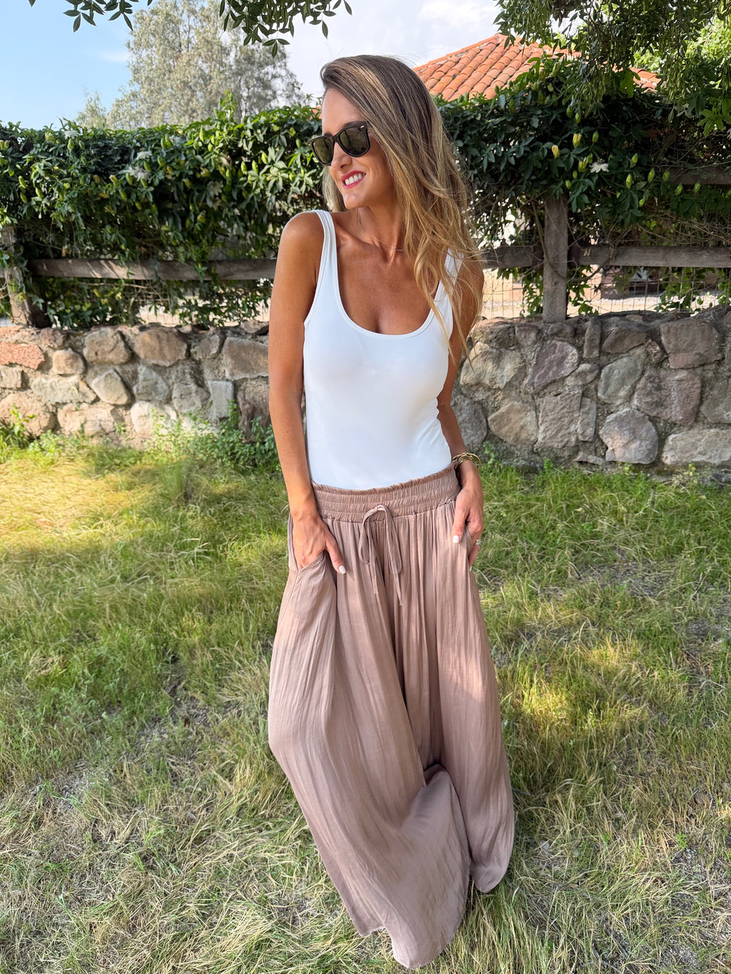 Palazzo raso beige oscuro