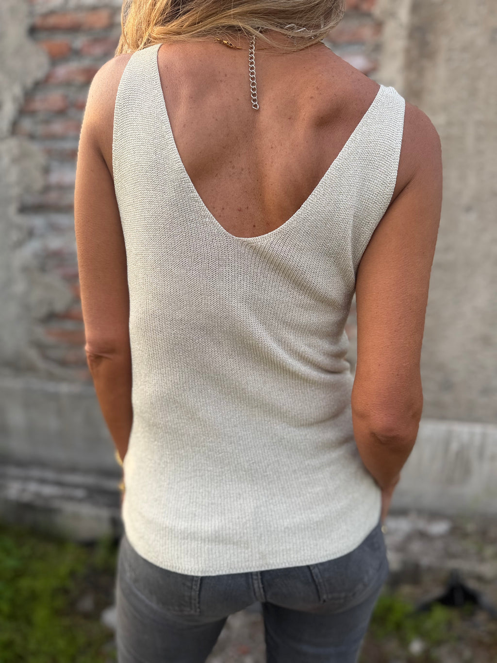 Polera hilo lúrex simple beige