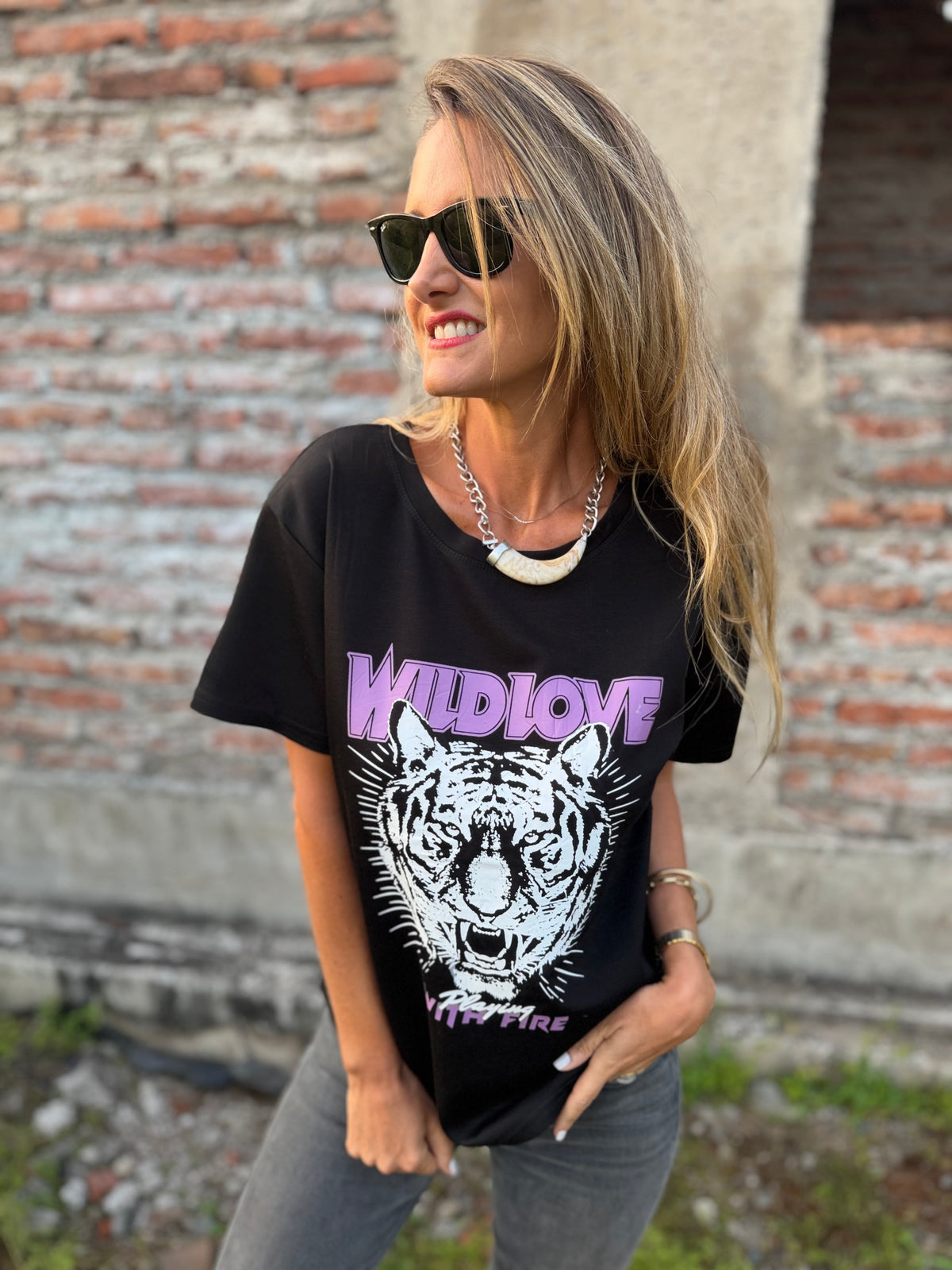 Polera wild love negro