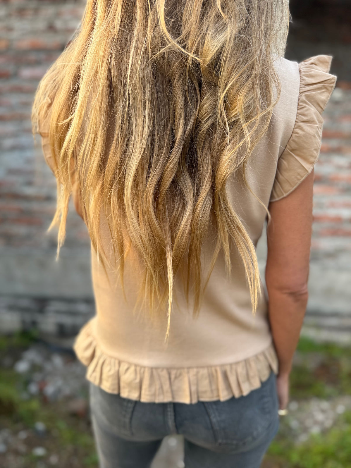 Polera vuelitos doble camel