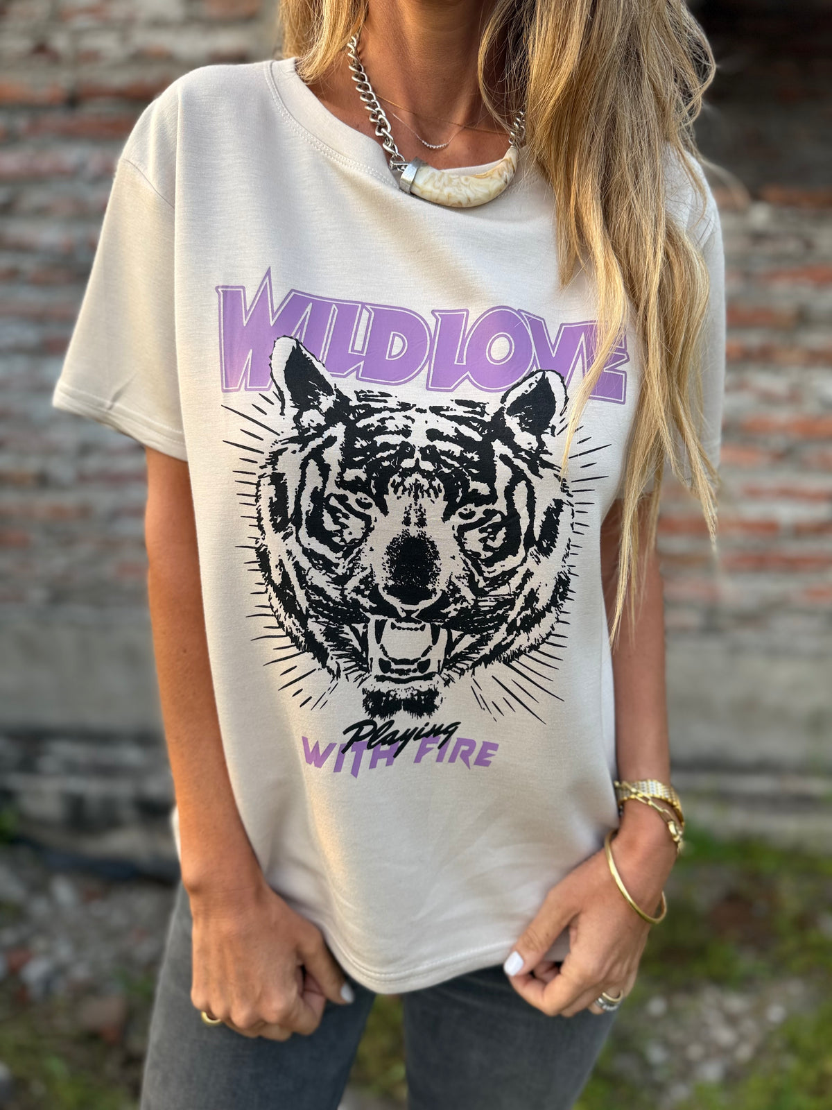 Polera wild love beige